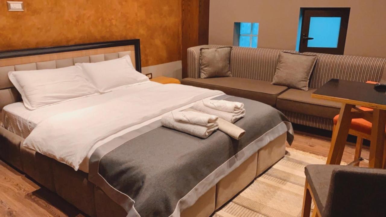 קורצ'ה Guest House People מראה חיצוני תמונה