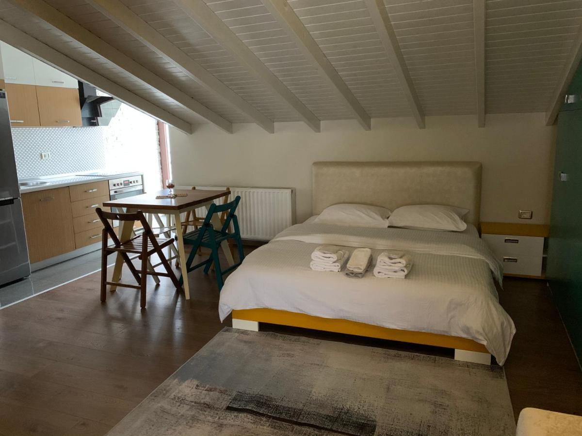 קורצ'ה Guest House People מראה חיצוני תמונה